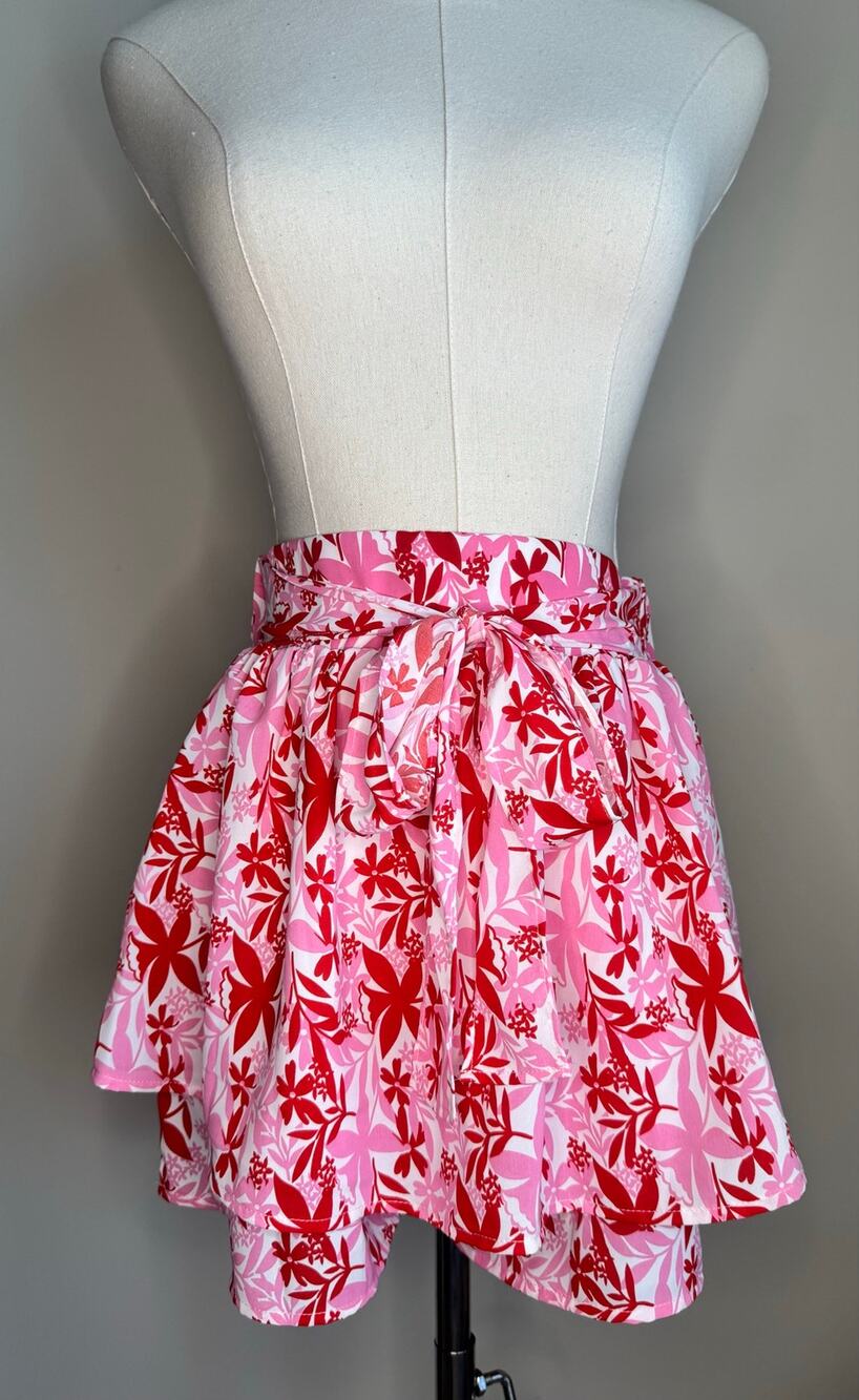 Pink Lily Madi Pink Floral Skort sz S